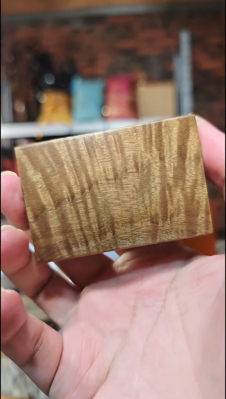 金丝楠无事牌手把件