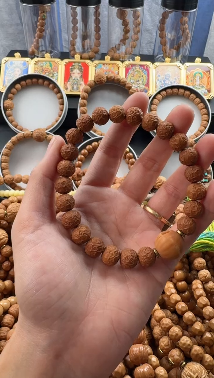 手串猴头核桃龙须送单颗雕刻瑕疵