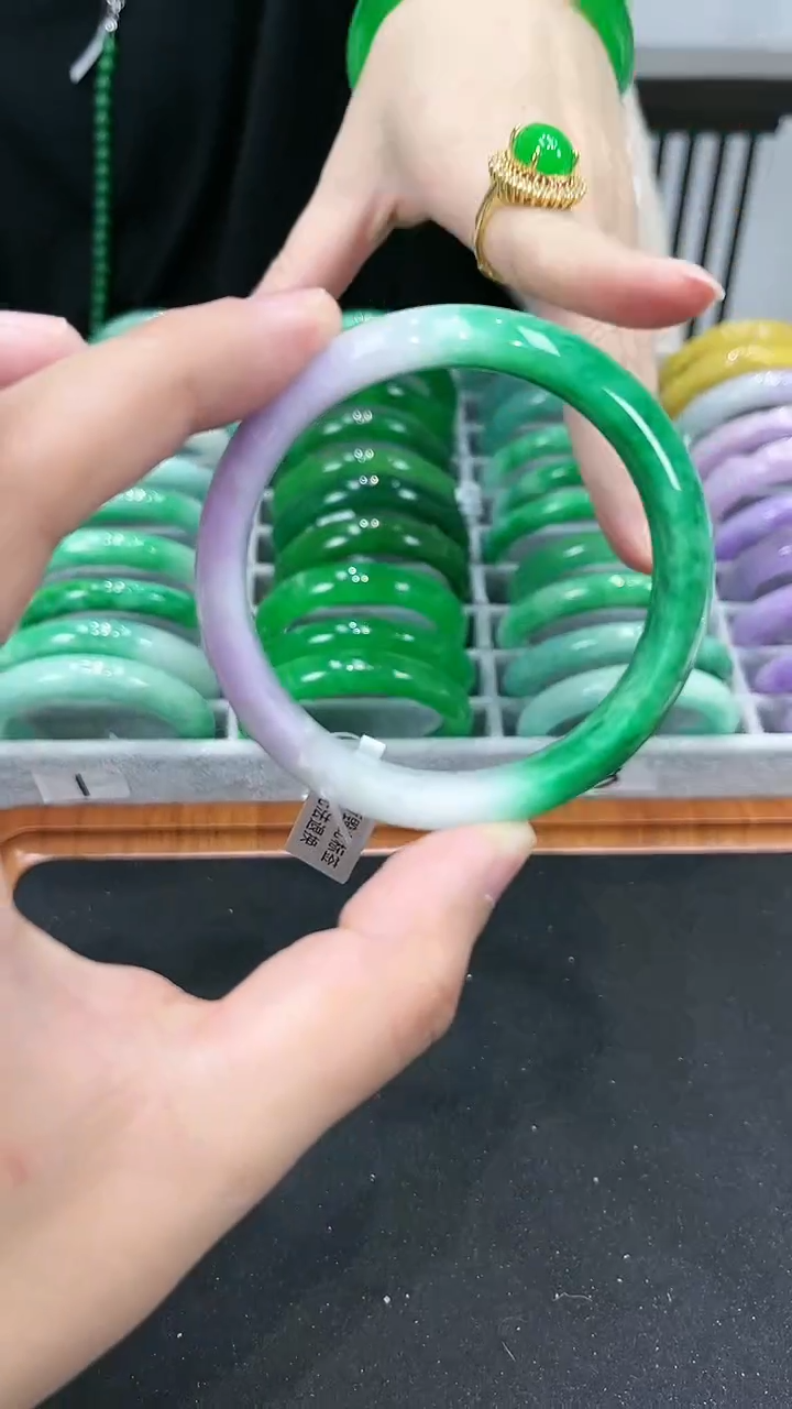 【闪购商品】砖雕s25 春带彩手镯 圈口58.4