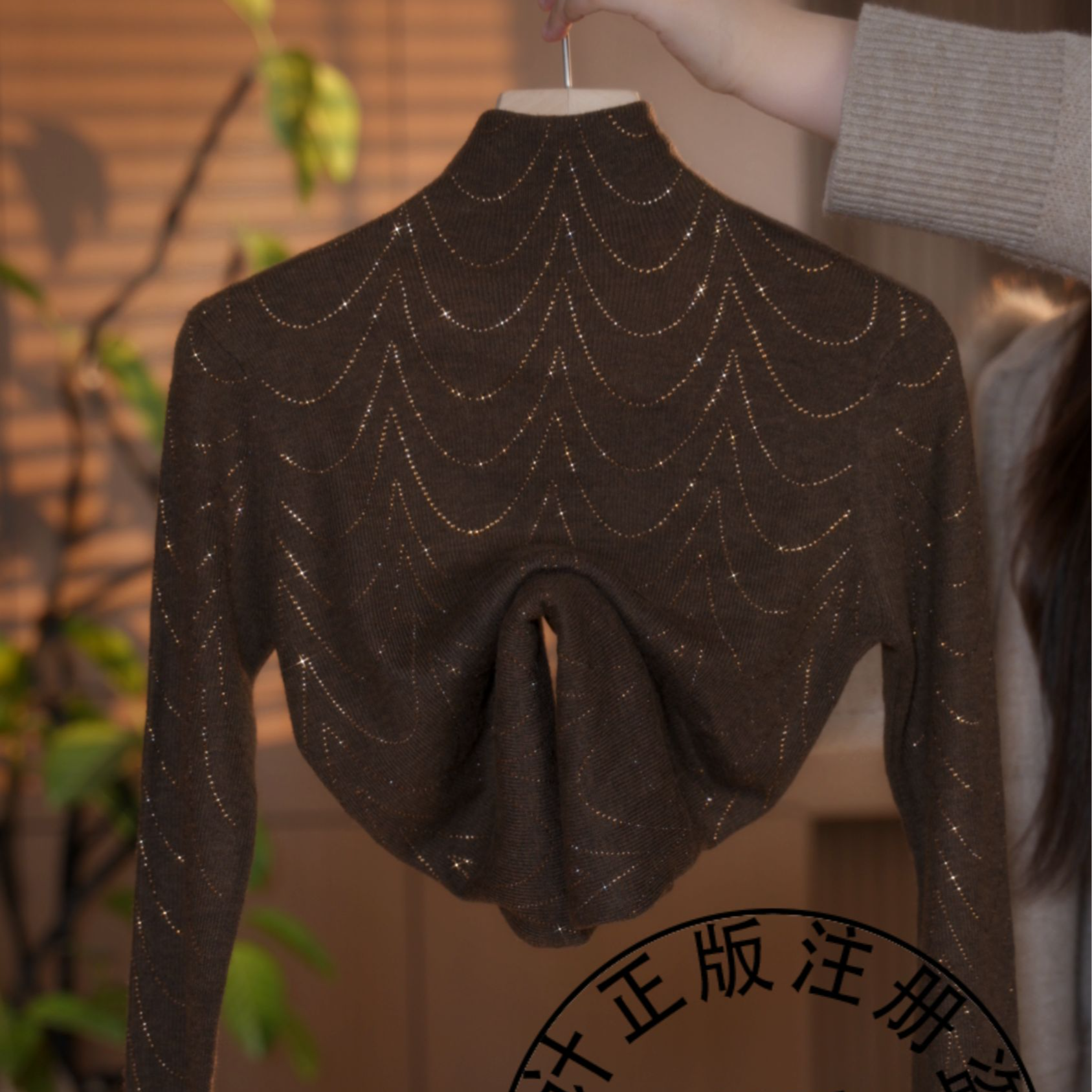 2025年秋季新款烫钻高端百搭显瘦时尚减龄高领长袖上衣女GD1455