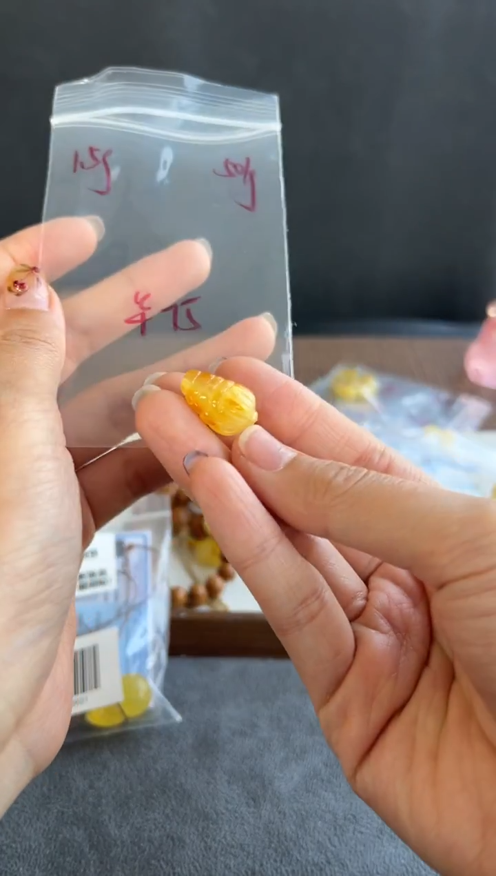 蜜蜡颈饰未镶嵌302号买断