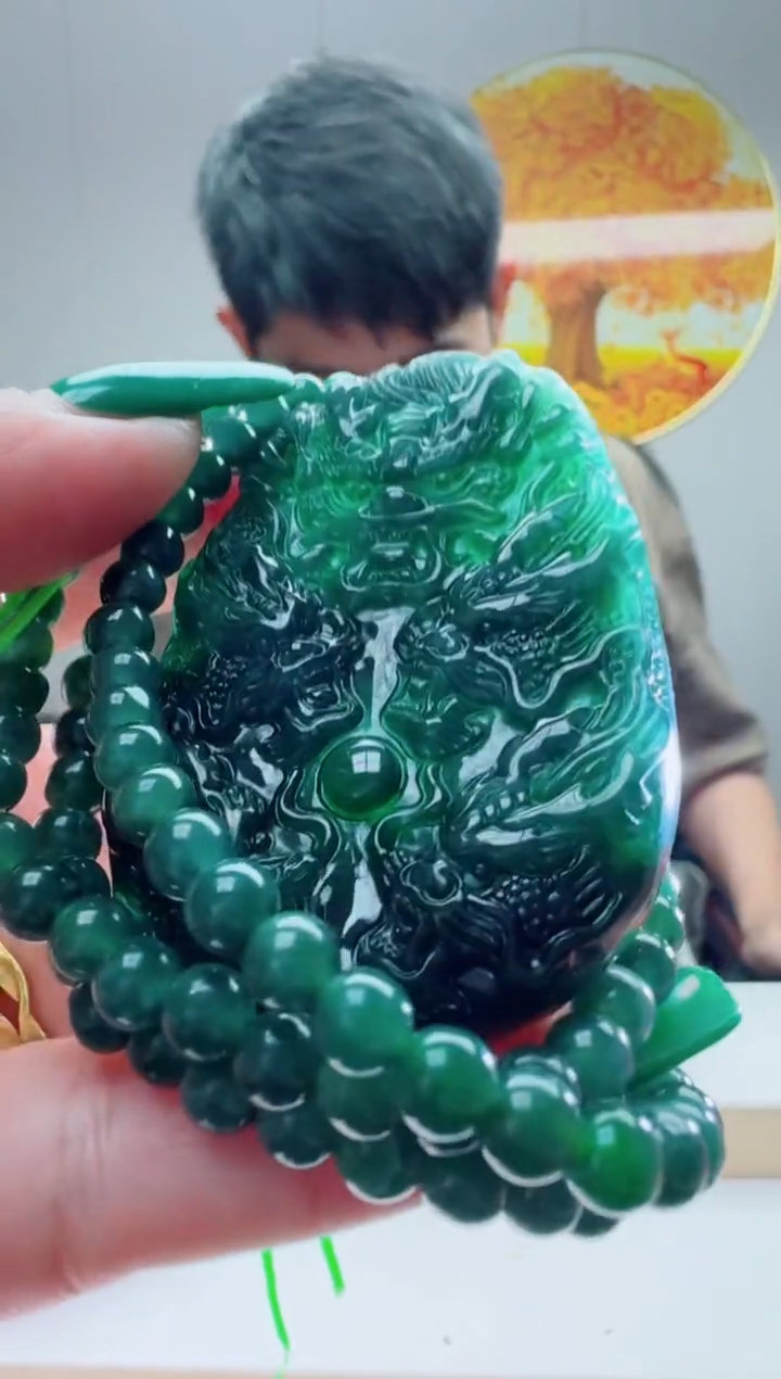 翡翠未镶嵌颈饰多样性随机发其一