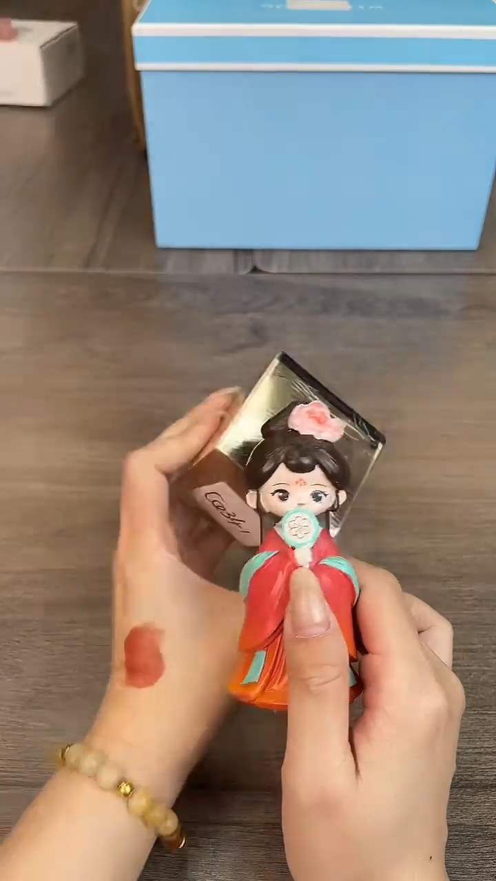 瓷片新号开播漏不停@@CQ341