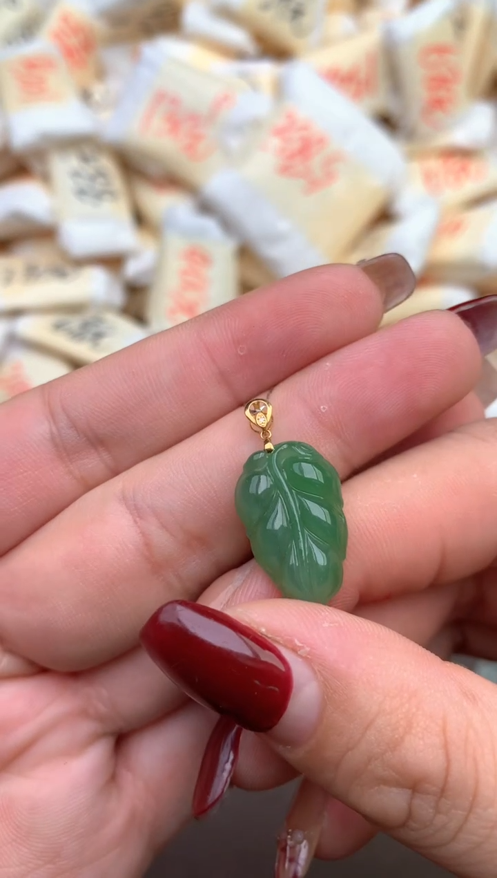 【闪购商品】和田玉挂件18K金镶嵌—17