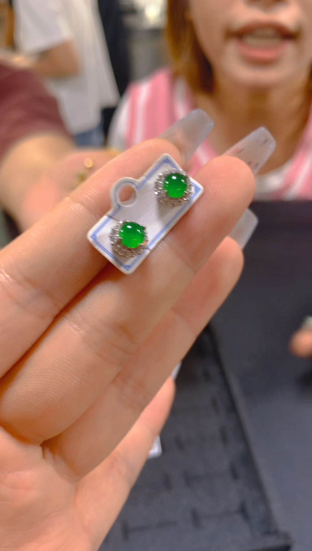 未镶嵌翡翠耳饰多样性发一