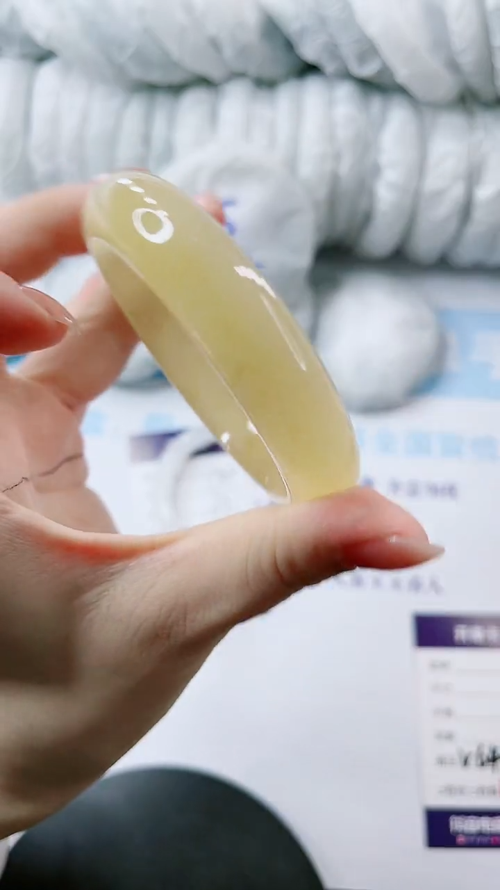 【闪购商品】石英质玉手镯未镶嵌多样性发货V64