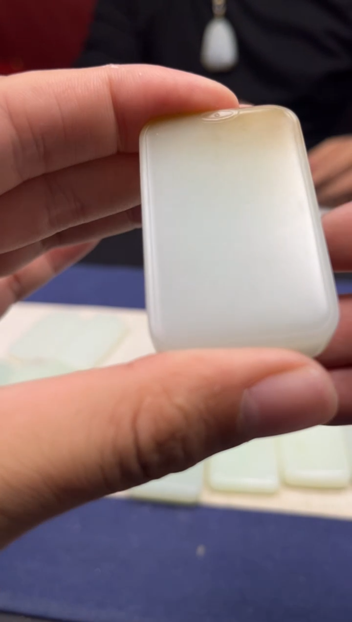 【闪购商品】和田玉挂件未镶嵌和田玉颈饰