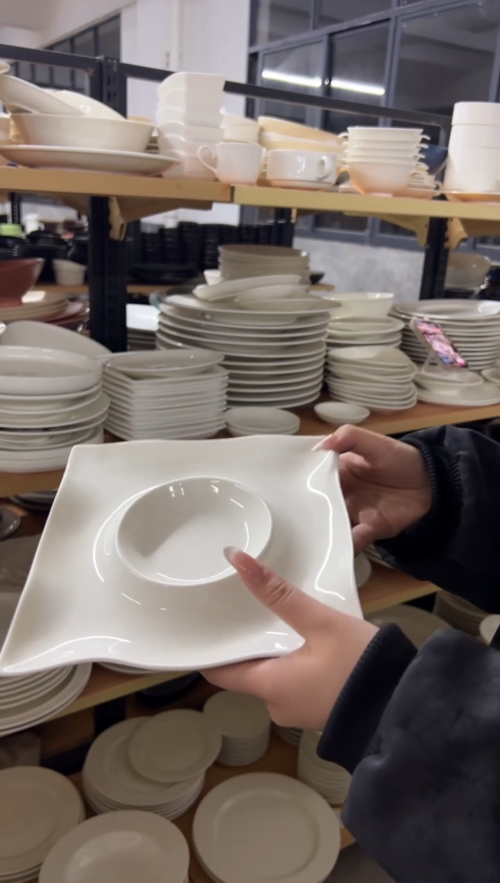 新骨瓷150瑕疵 暖白四方 饺子盘