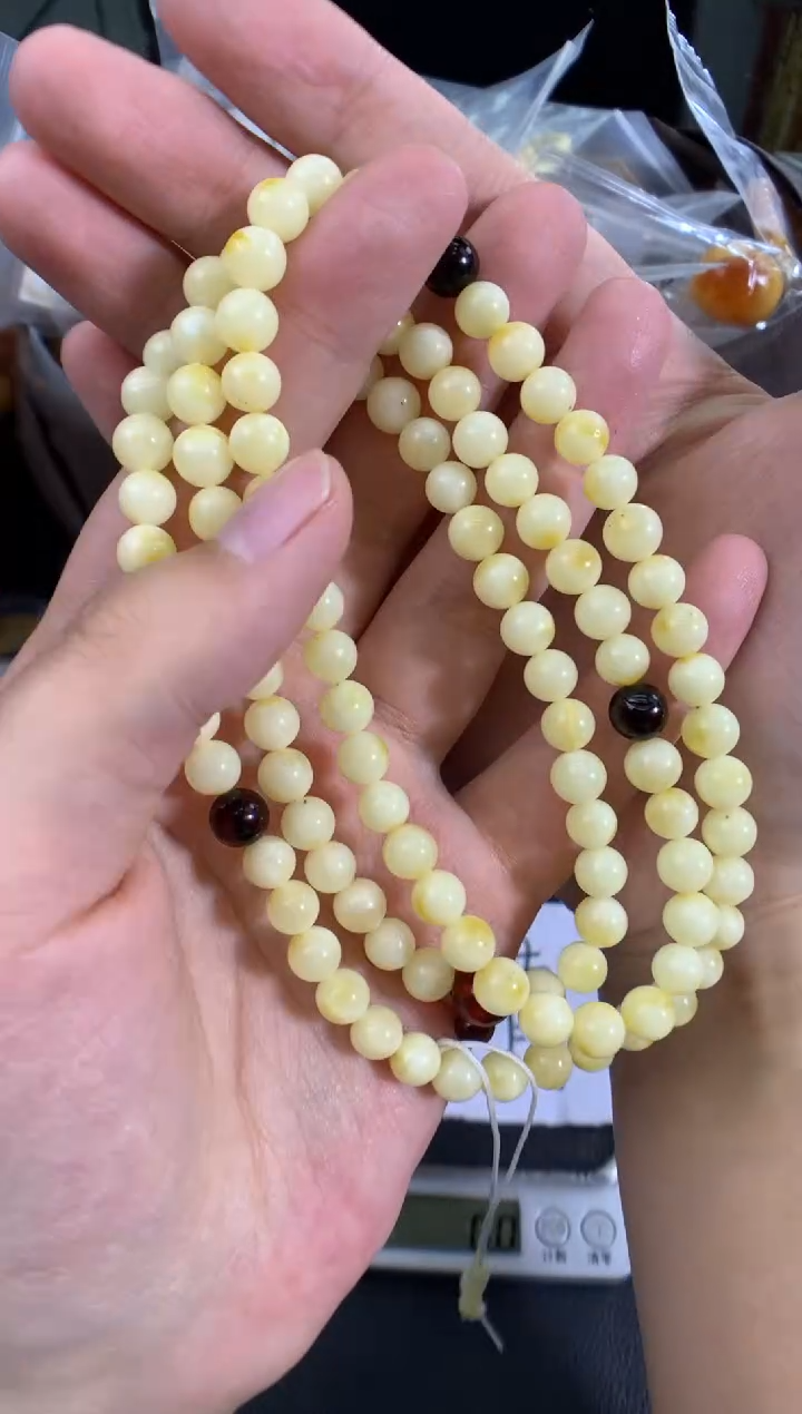 蜜蜡未镶嵌珠宝奇石1