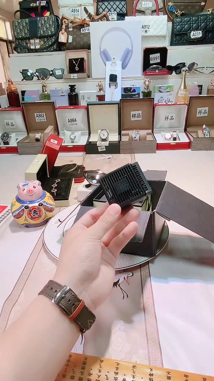 瓷片瓷器 库房到期 全部地板价@@1