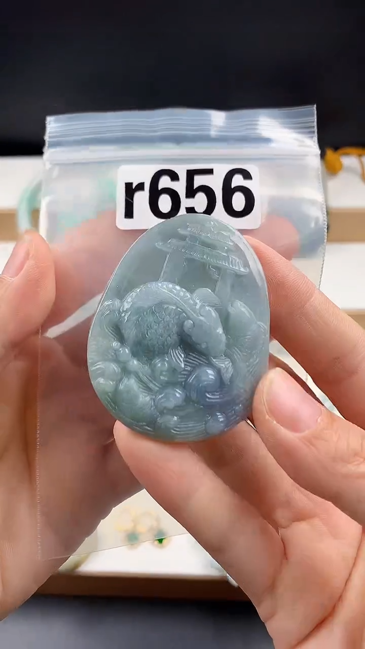 颈饰未镶嵌翡翠天然翡翠吊坠挂件