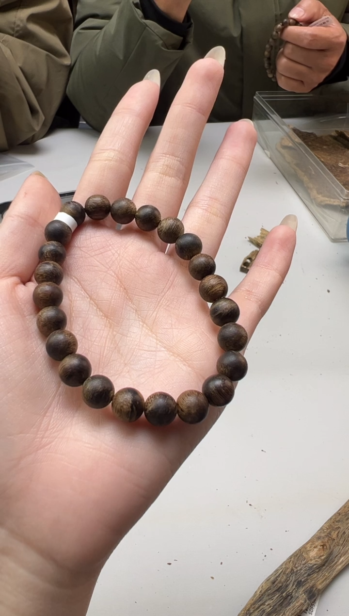 【闪购商品】沉香手串文莱沉水沉香圆珠08单圈多样性发一