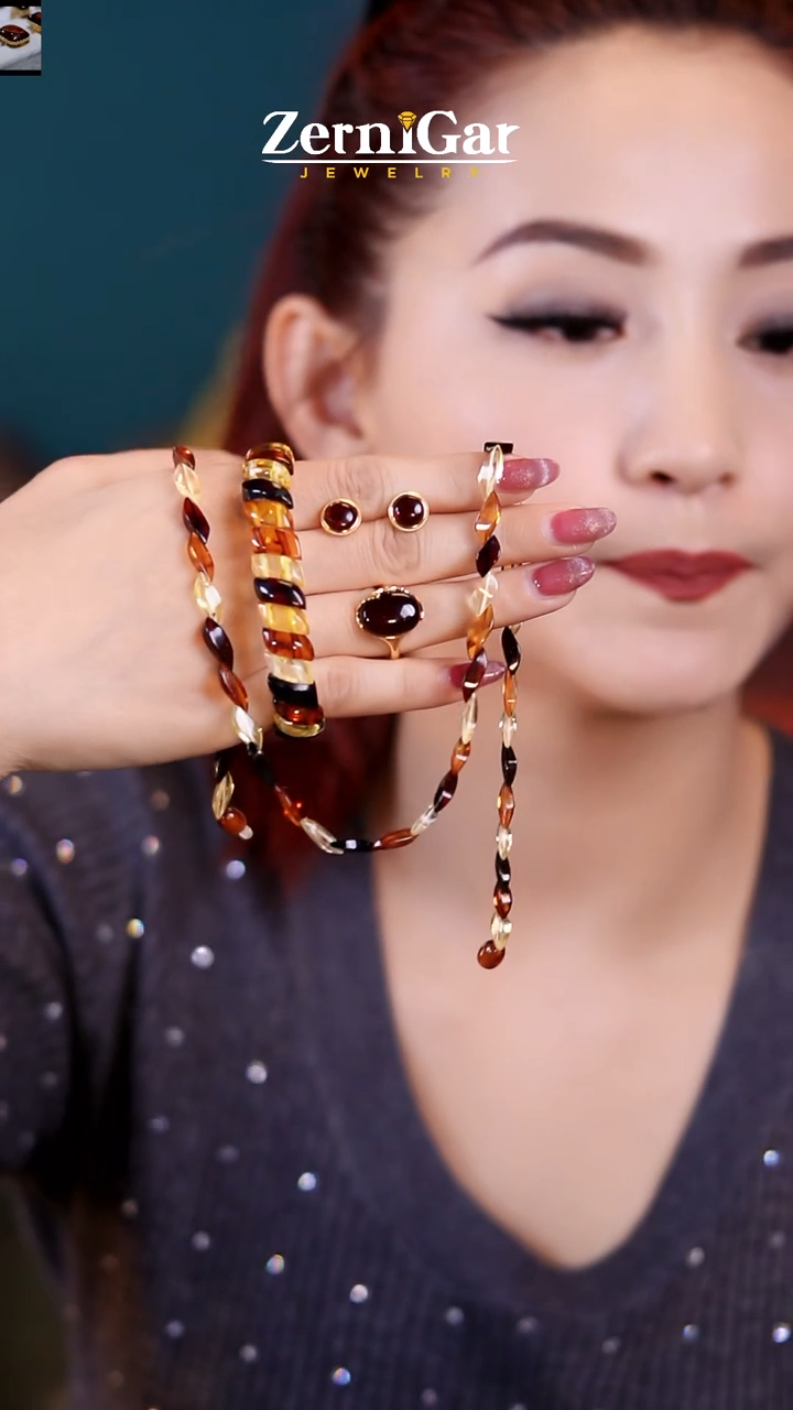 【闪购商品】琥珀颈饰未镶嵌天然琥珀四件套