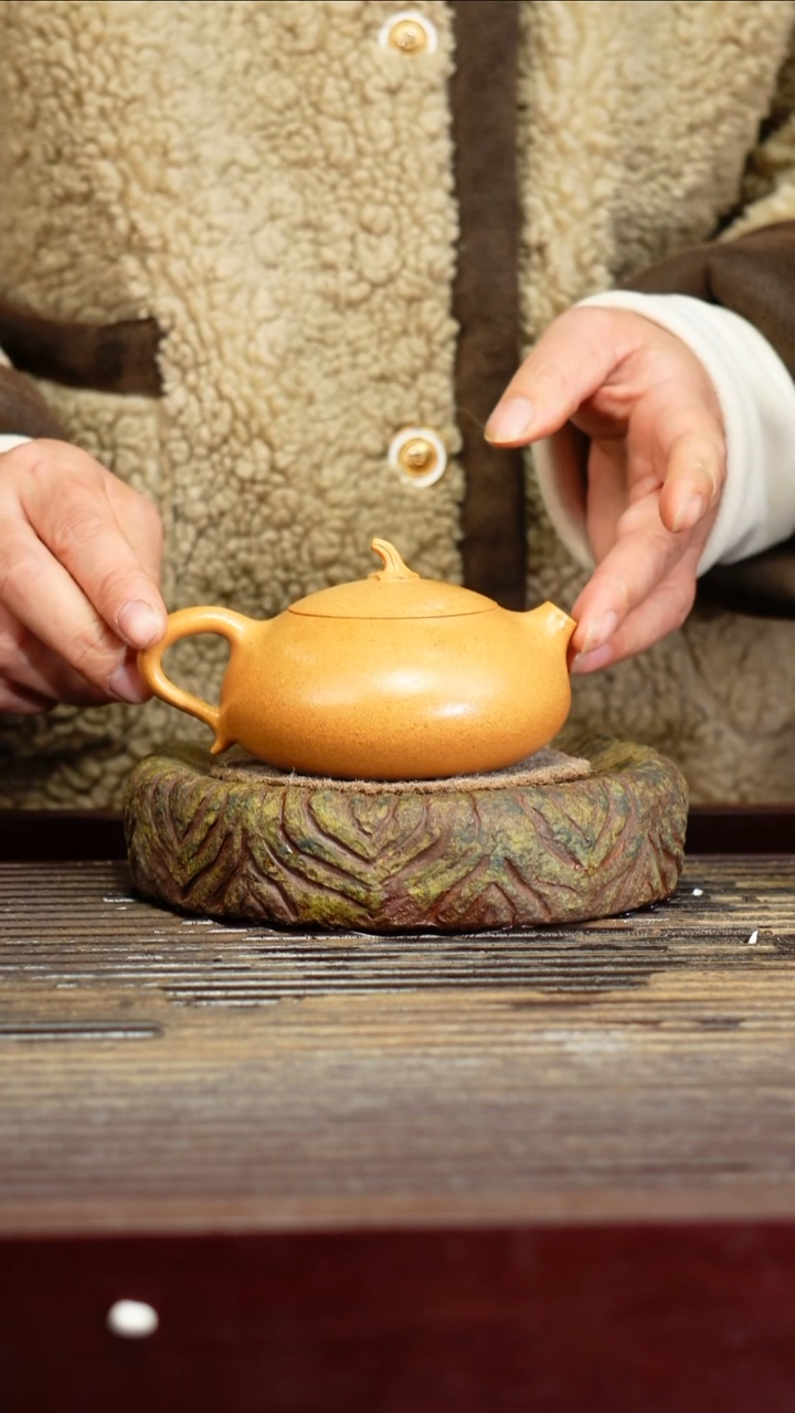 宜兴原矿紫砂壶茶壶宜兴原矿紫砂壶茶壶180C