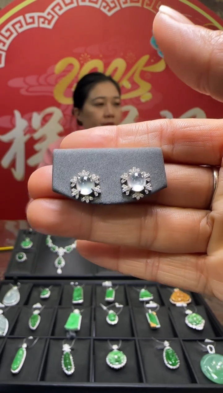 【闪购商品】翡翠耳饰18K金镶嵌蛋面 退货扣运营费100