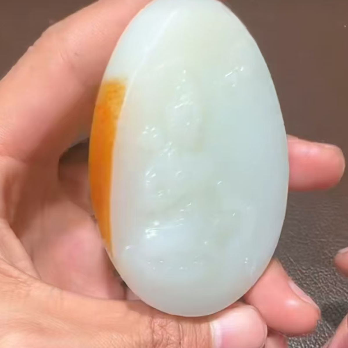 新疆和田玉椭圆观音牌