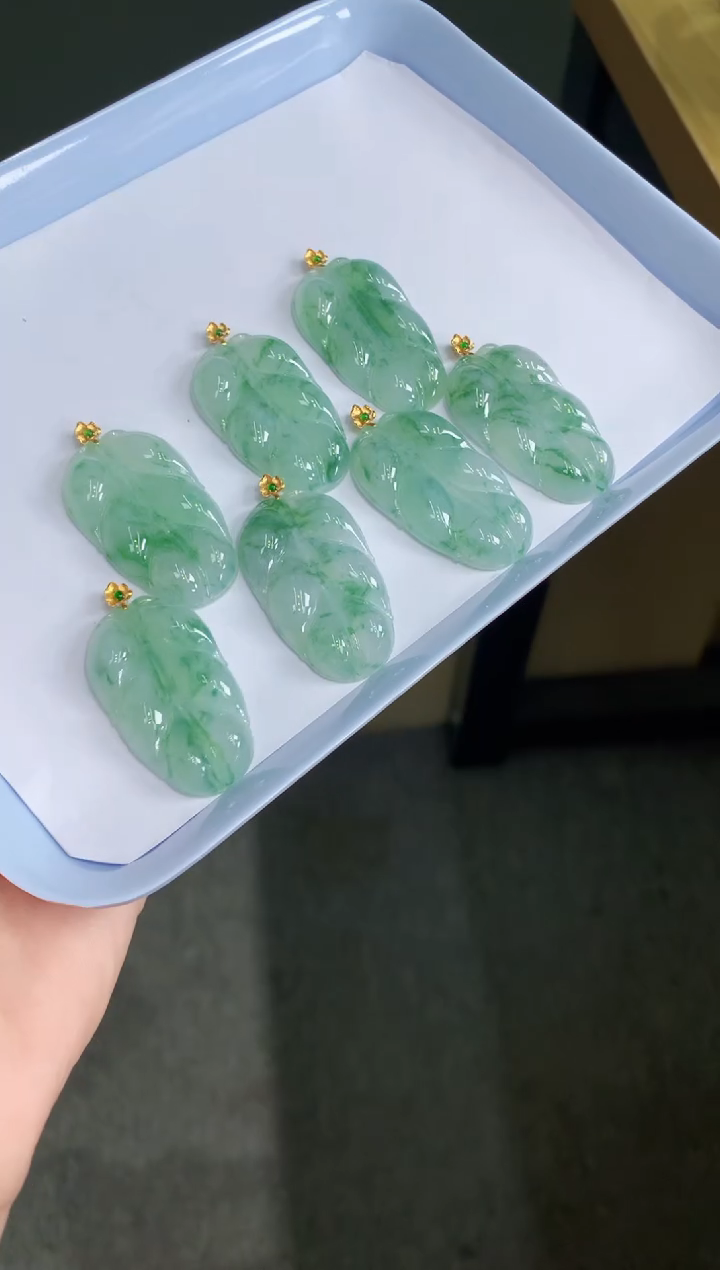 翡翠18K金镶嵌颈饰多样性发其一