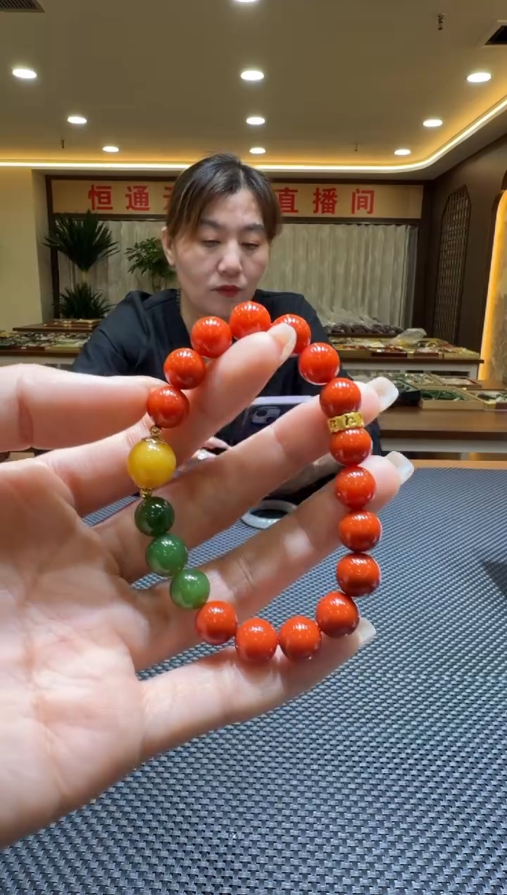 未镶嵌颈饰玛瑙/玉髓手串