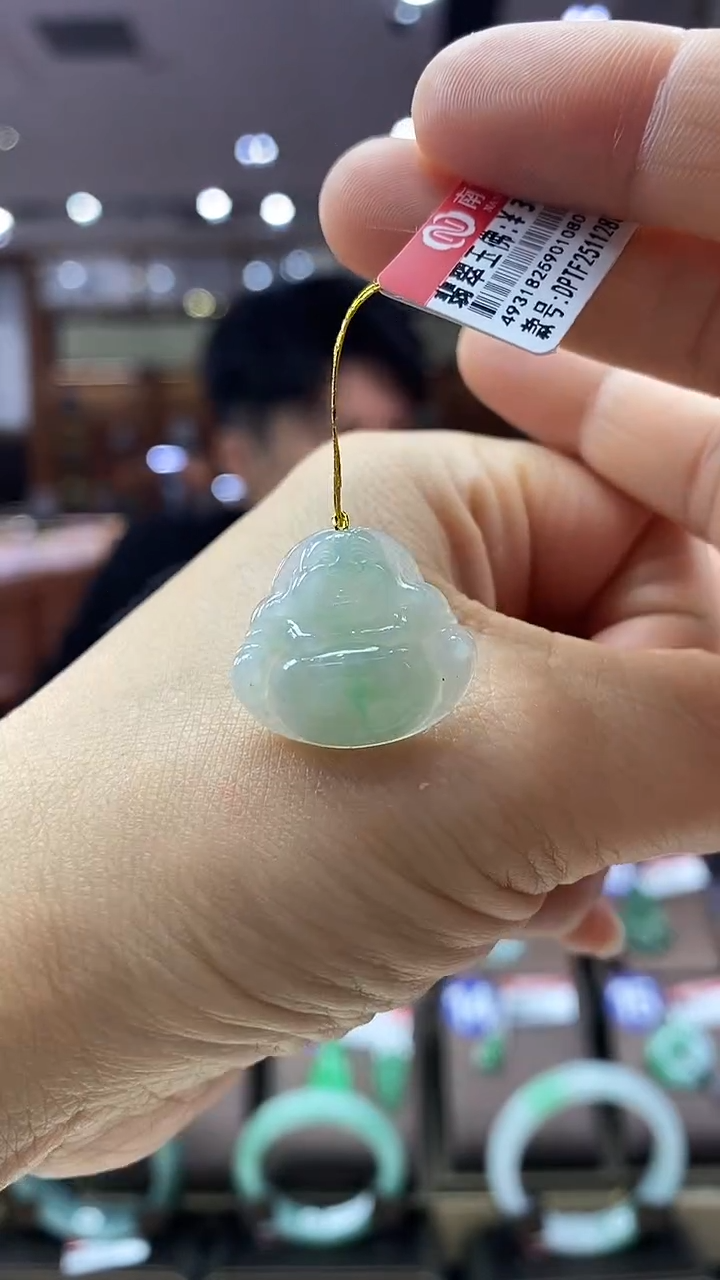 颈饰未镶嵌翡翠佛公