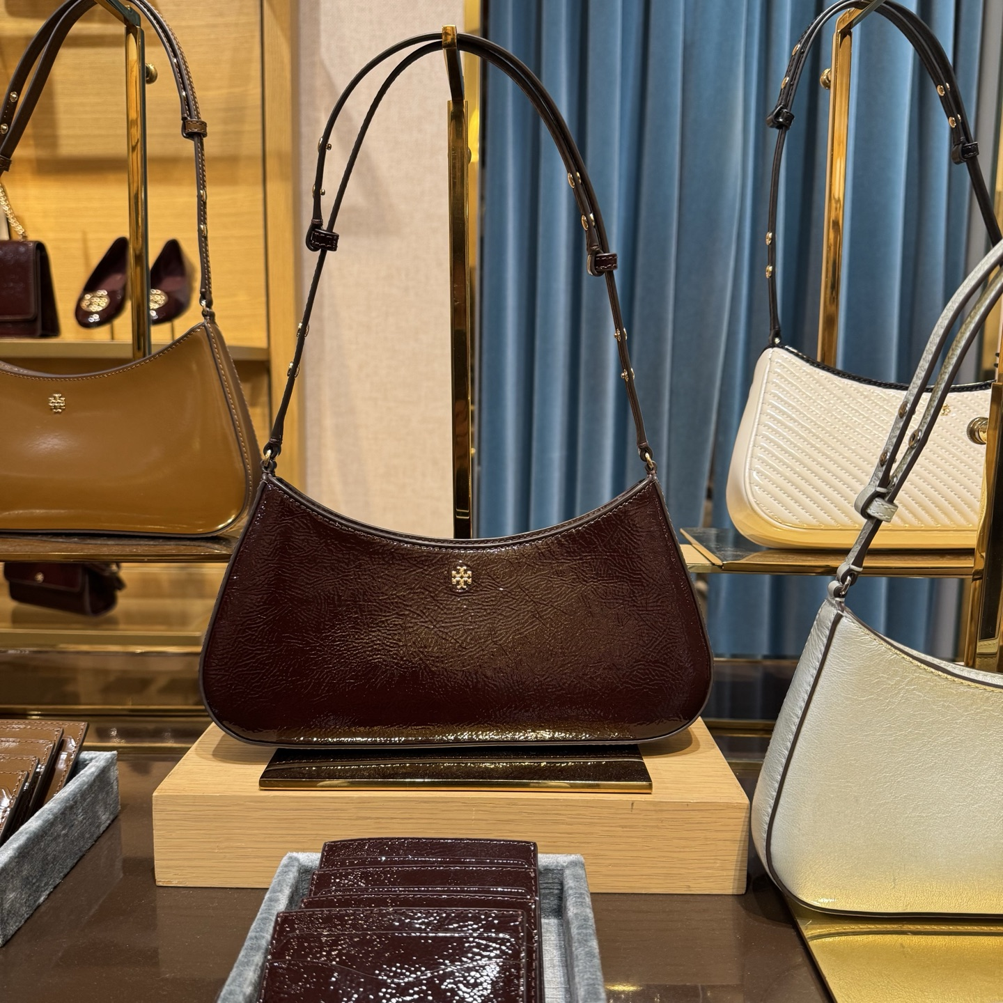 Tory Burch 汤丽柏琦 Emerson 腋下包 28*11*3.5CM