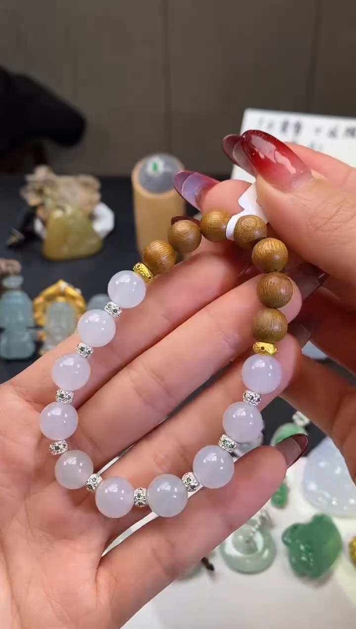 【闪购商品】翡翠吊坠(不含链)未镶嵌手串