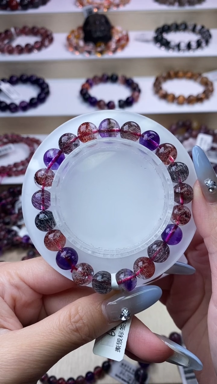 【闪购商品】水晶手链未镶嵌黑加仑超七9m+