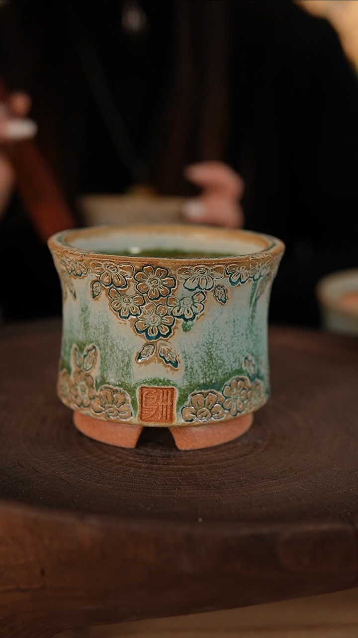 【闪购商品】红陶2-2-040默认有瑕口8.5