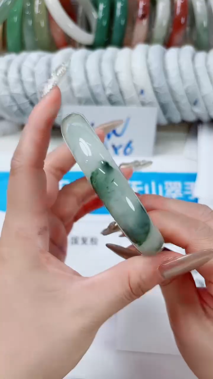 石英质玉手镯未镶嵌94-63