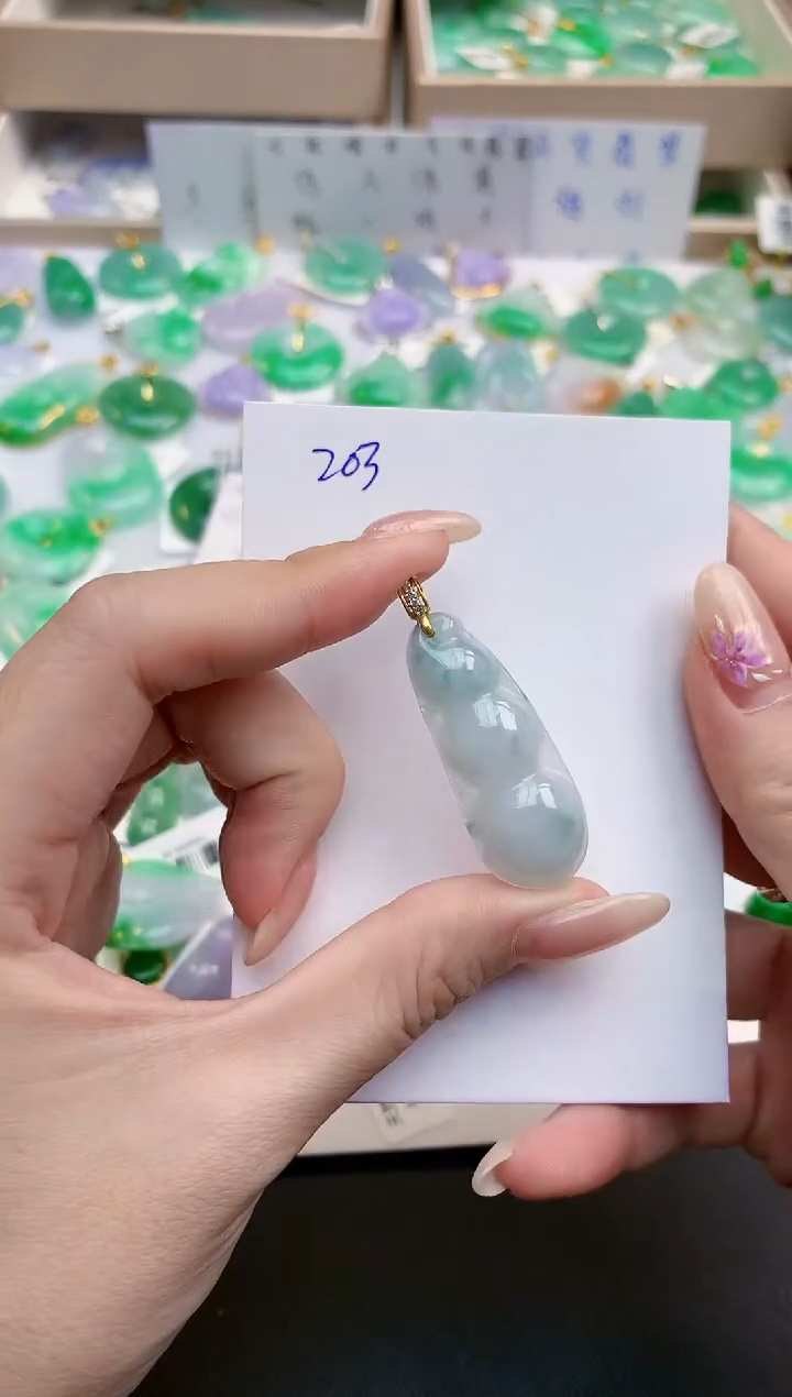 颈饰未镶嵌翡翠天然缅甸A货翡翠