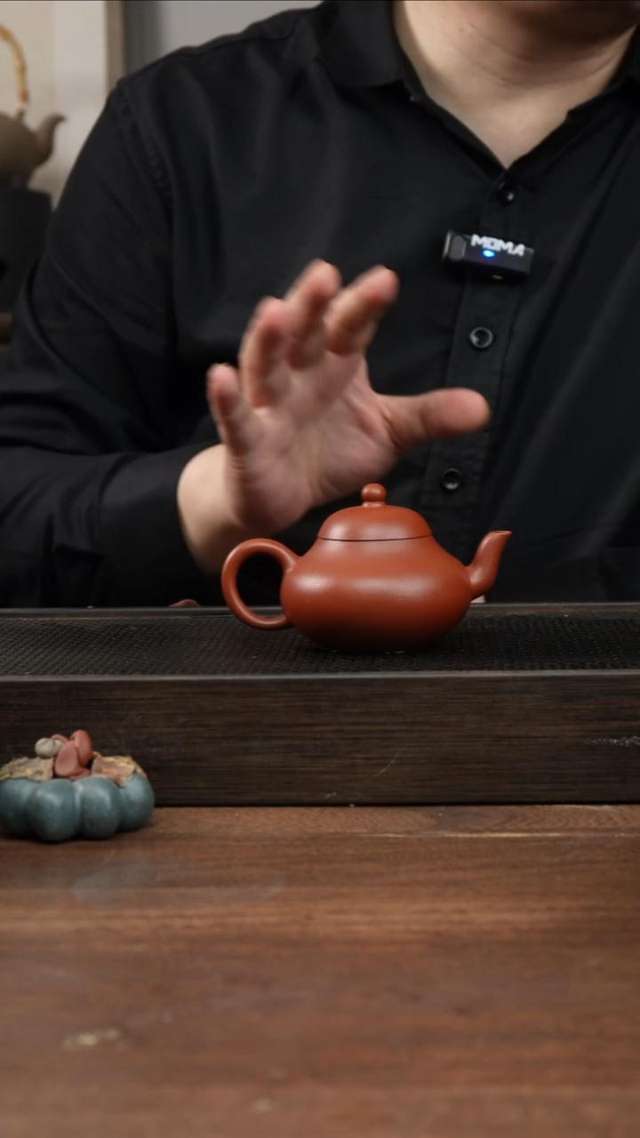 茶杯紫砂闪*朱泥梨形        130CC   