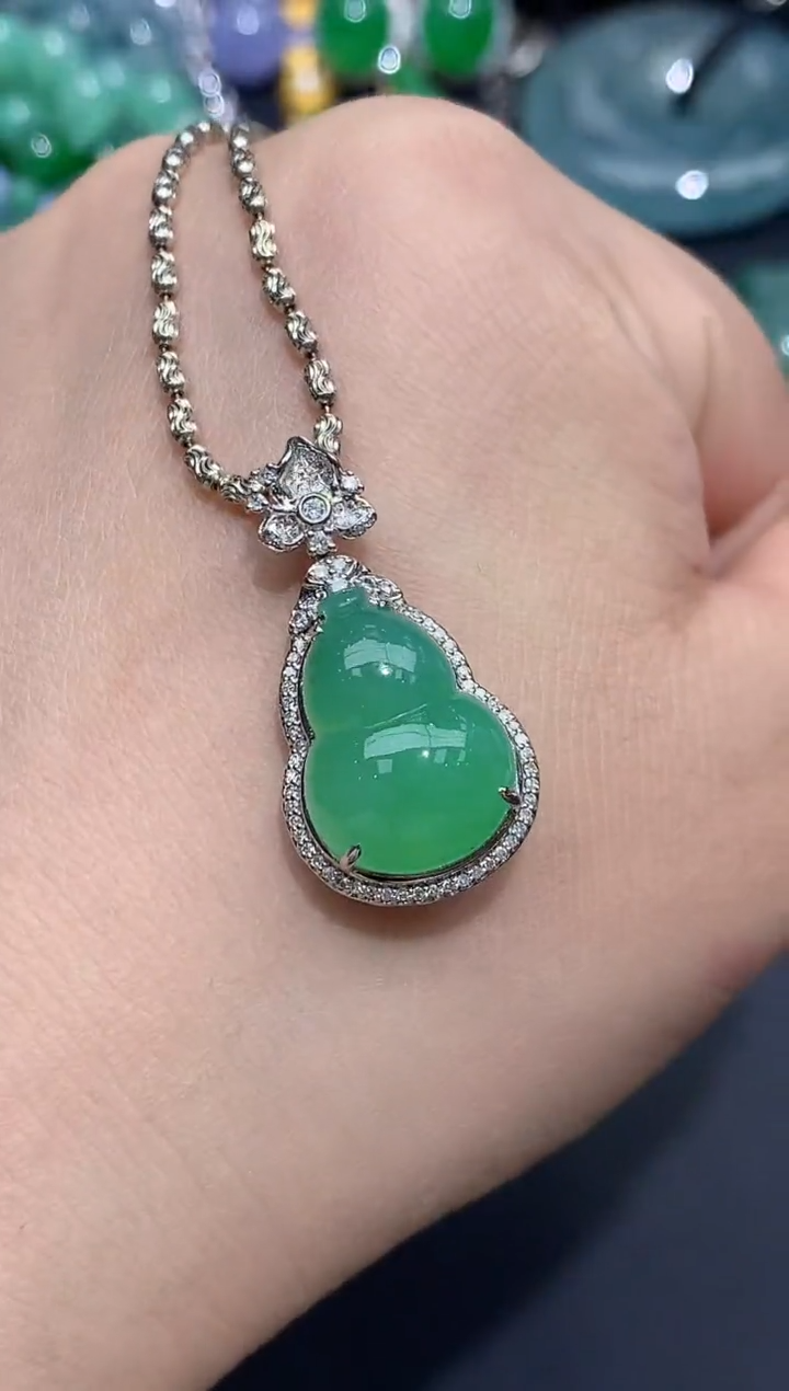 翡翠18K金镶嵌吊坠(不含链)365-中国好珍宝