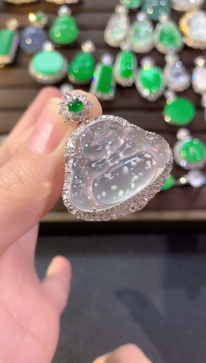 吊坠(不含链)18K金镶嵌翡翠冬日珠宝E73