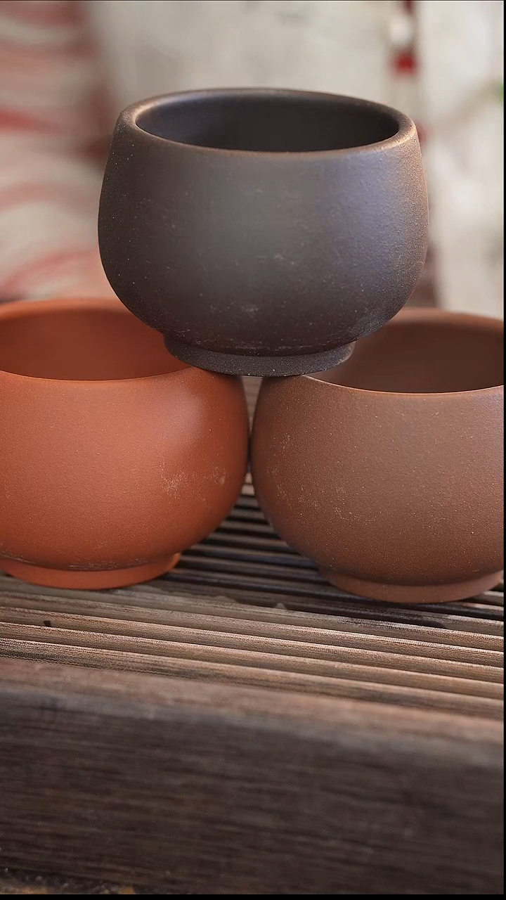 茶壶紫砂【发三个杯子】北红赤铁 黑金砂 变色龙 200cc【缸杯】