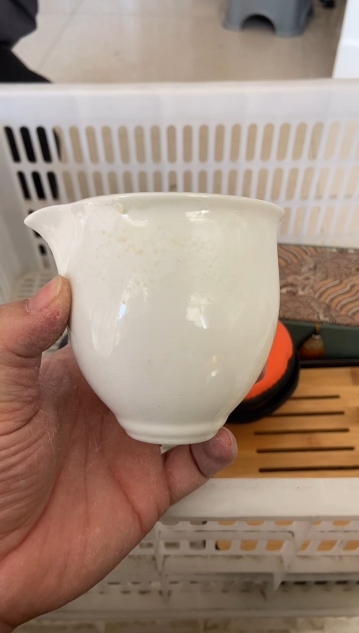 杯无运费险有瑕疵的摄影的产品有使用过的痕迹有点脏介意勿拍杯