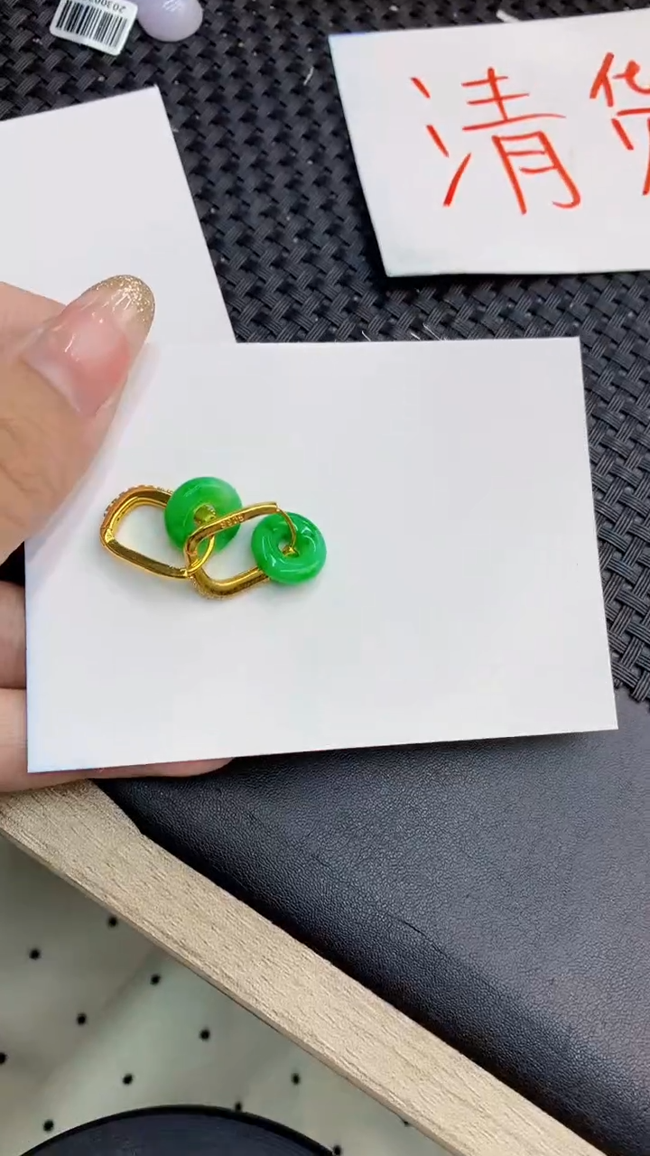 翡翠银S925镶嵌颈饰             8