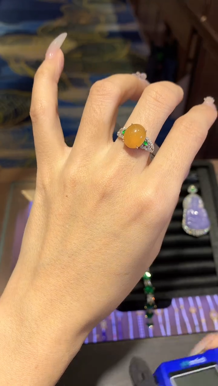 【闪购商品】翡翠戒指18K金镶嵌戒指