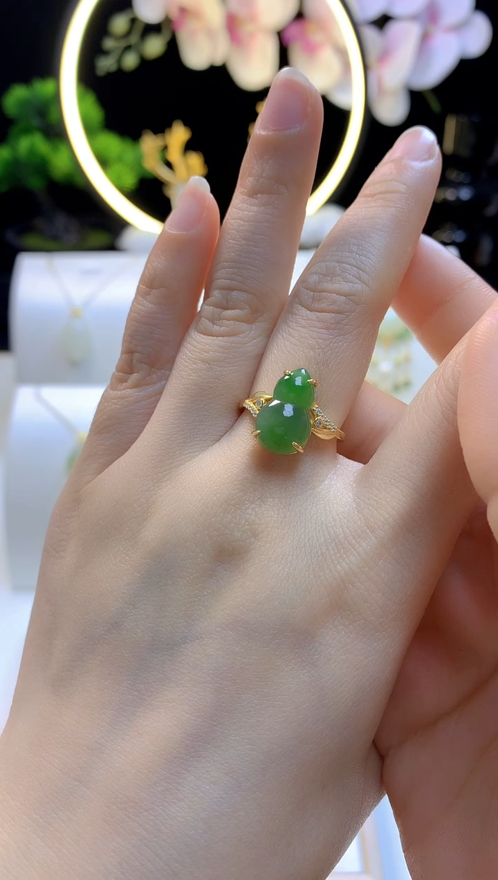 【闪购商品】和田玉戒指银S925镀金镶嵌碧玉葫芦戒指