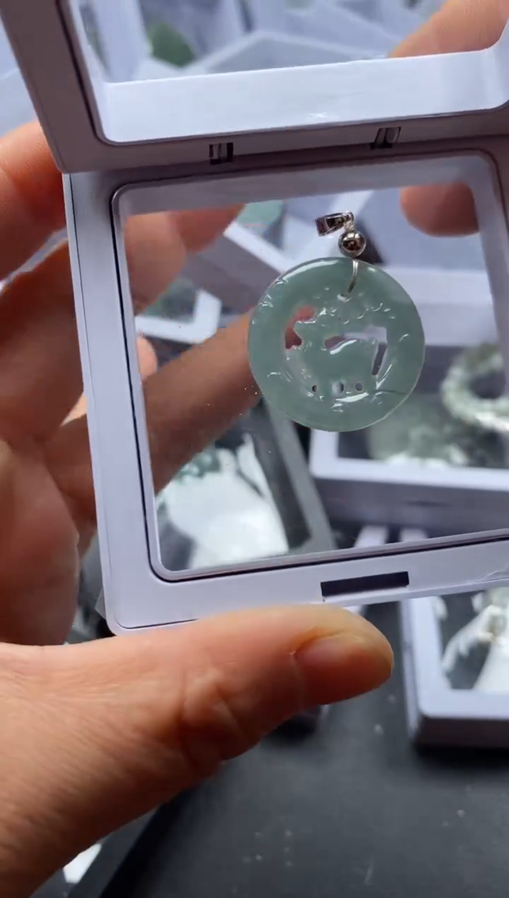 【闪购商品】翡翠吊坠(不含链)未镶嵌39328