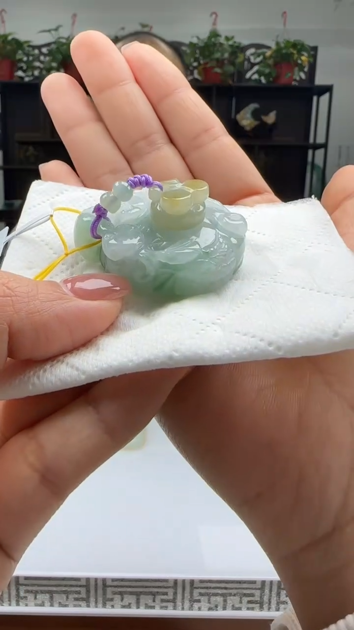 【闪购商品】翡翠颈饰未镶嵌天然翡翠A货吊坠