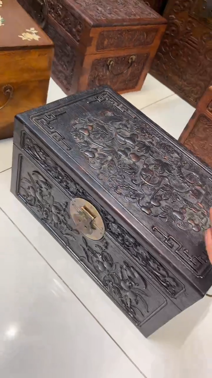 【闪购商品】贡木雕刻福禄 收纳箱