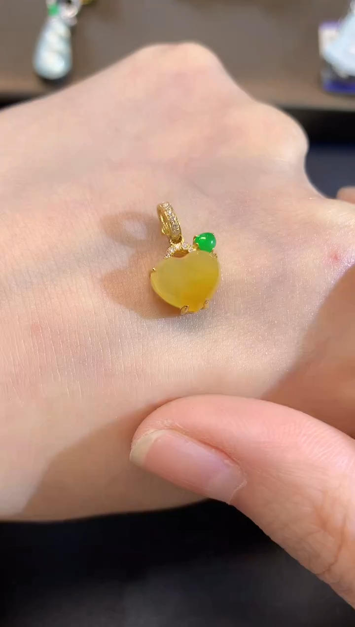 吊坠(不含链)18K金镶嵌翡翠S44