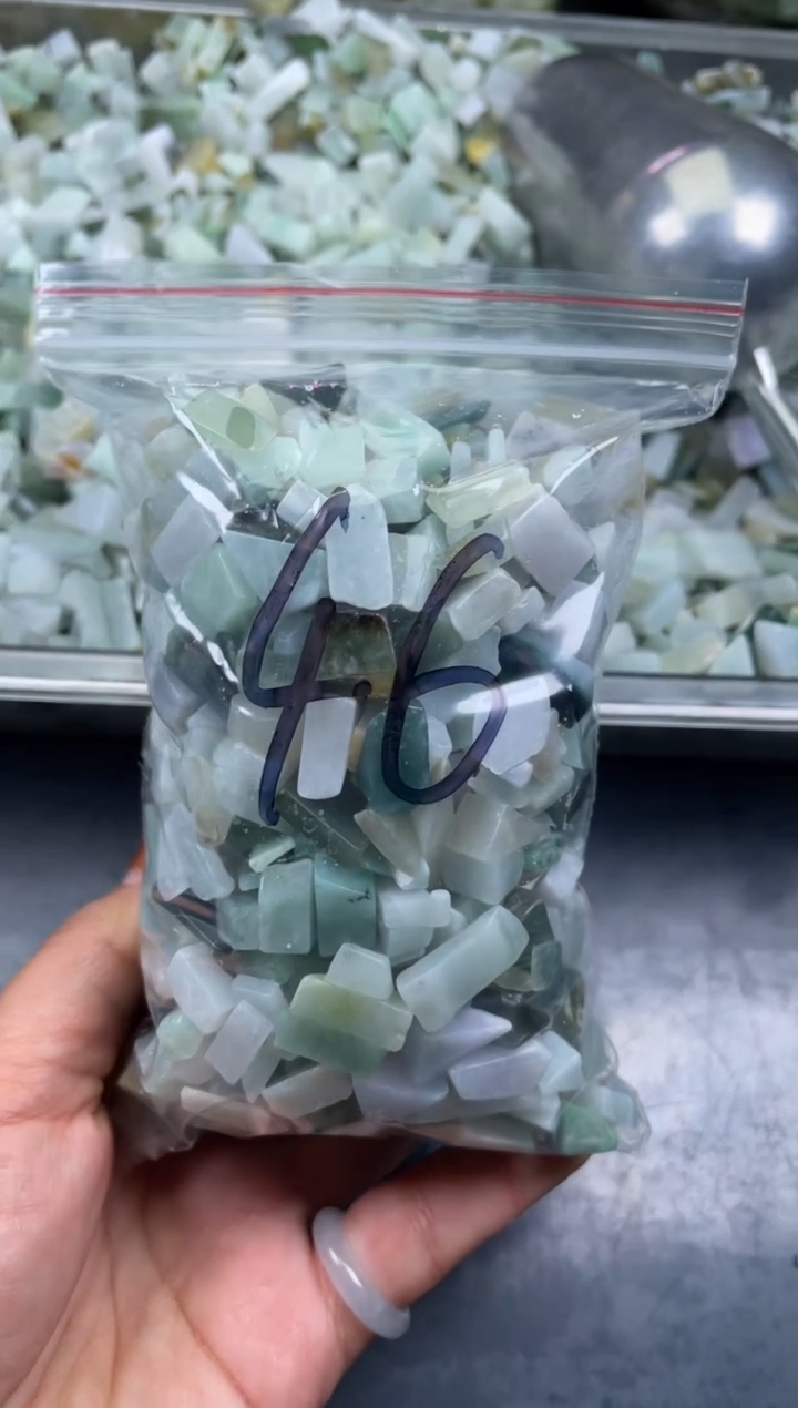 配石翡翠天然翡翠迷你500克46
