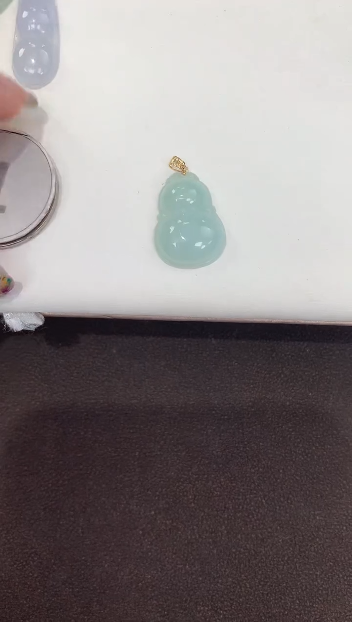 颈饰18K金镶嵌翡翠 天然缅甸A货翡翠