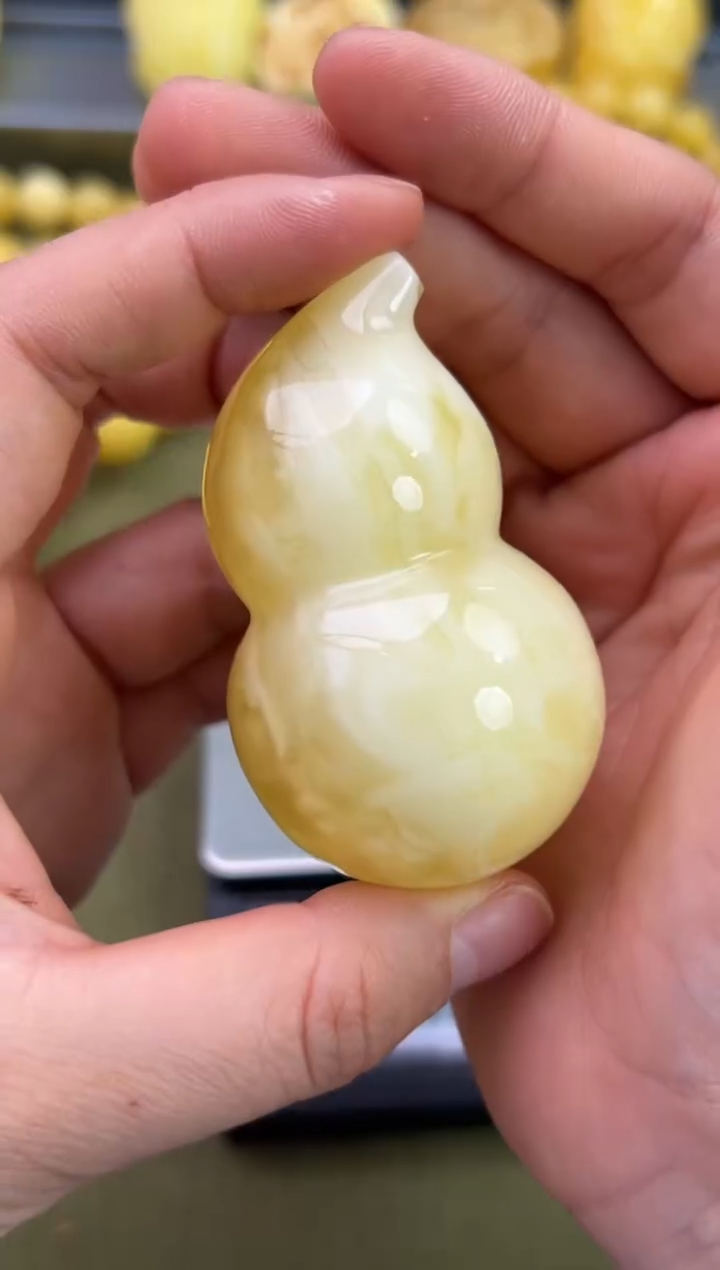 裸石琥珀未镶嵌琥珀蜜蜡吊坠