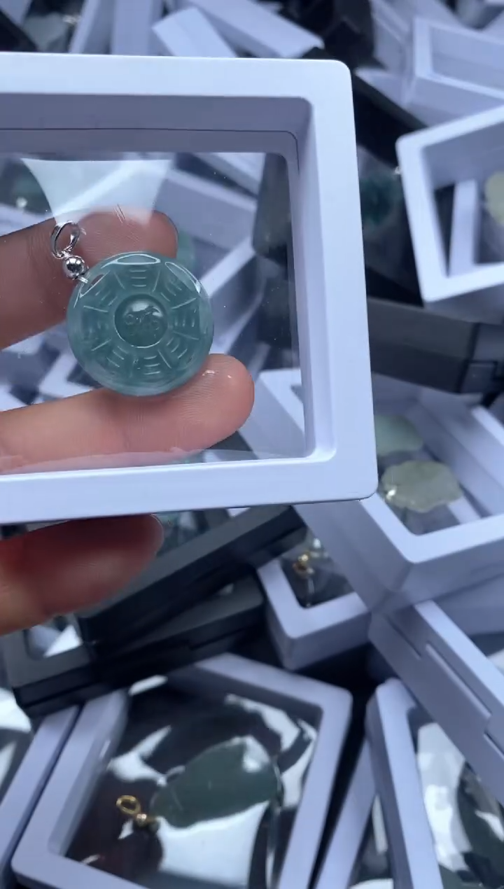 【闪购商品】翡翠吊坠(不含链)未镶嵌39312