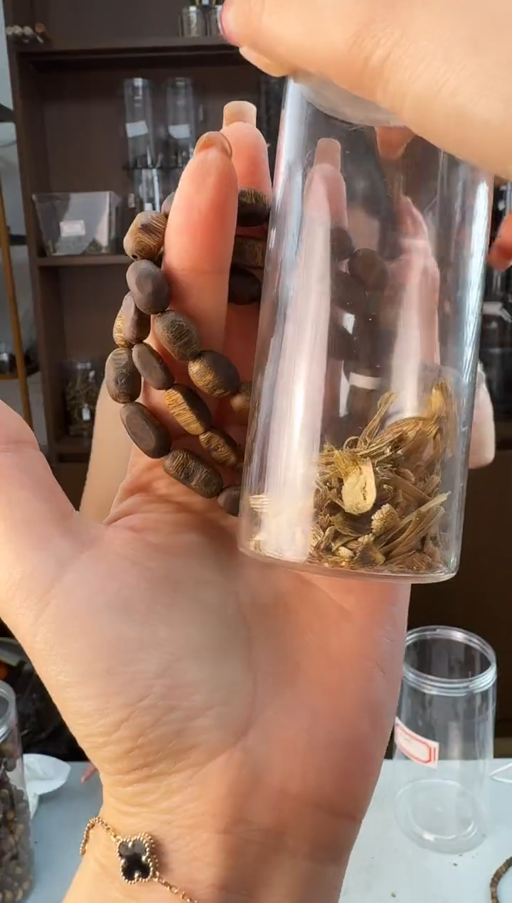 沉香碎屑沉香0806留张勺子沉浮静静沉香甄选多样性发一