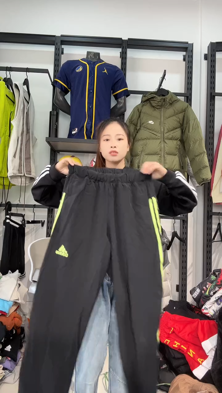 3596闪购编码 阿迪运动卫衣裤以直播间过款为准 尺码  xl