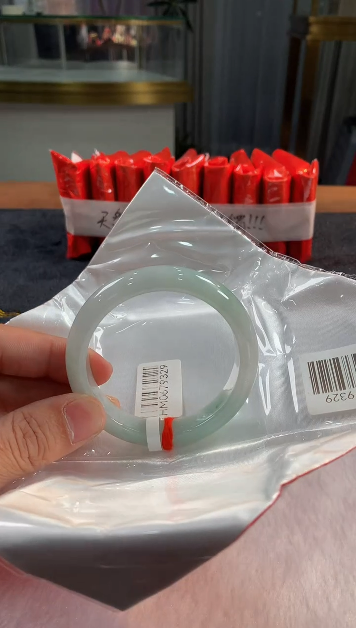 未镶嵌定制翡翠5073毛货不退不换 56-57圈