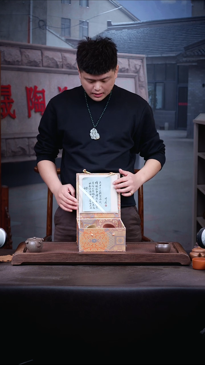 茶壶紫砂五色套组杯