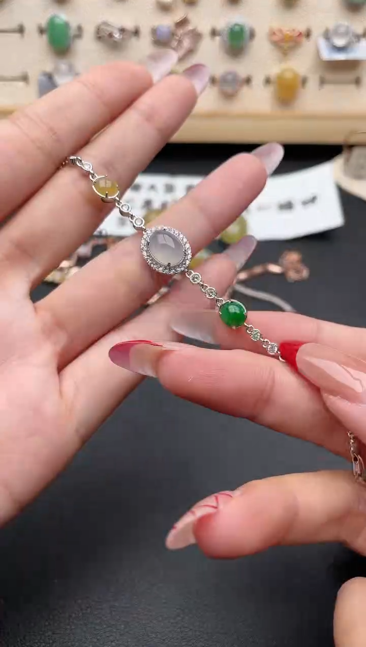 【闪购商品】翡翠手链银S925镶嵌一物一证一礼盒